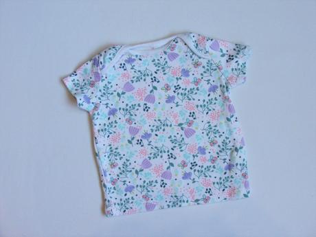 J408 tričko s kytičkami vel. 68, f&f,68