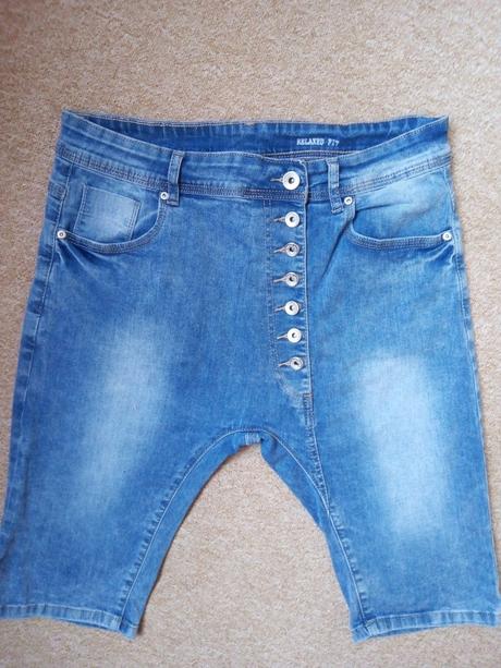 Baggy šortky zn."relaxed fit fashion jeans" vel."2, 26
