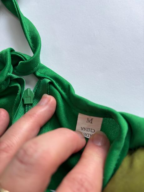 Ob/ kostým hulk - v.cca 5/6 let,