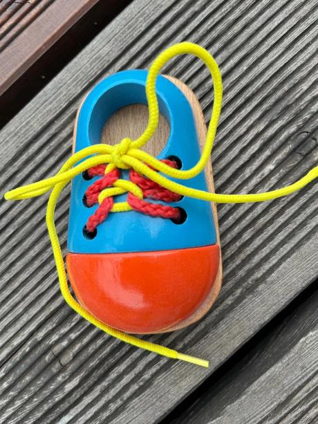 Šněrovací botička, 