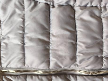 Šedá stříbrná prošívaná bunda, mohito,s