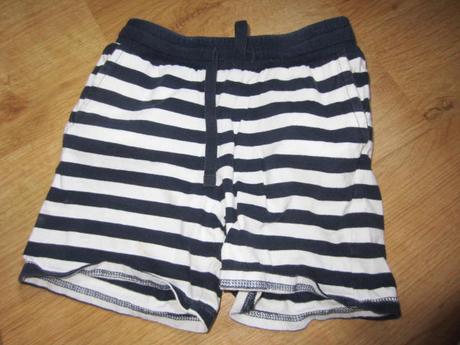 Veselé pohodlné pruhované kraťásky, h&m,110