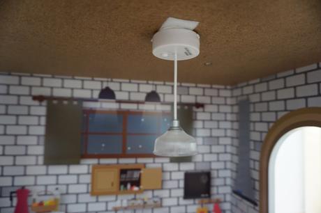 Woody domeček pro panenky s výtahem,