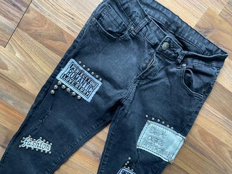 Černé džíny se záplatami a dřením, vel m i méně, f, m