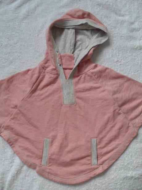 Pončo pro slečny, 110