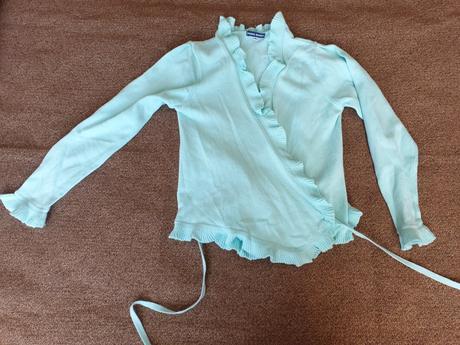 Dívčí zavazovací svetřík v. 128-134, 128