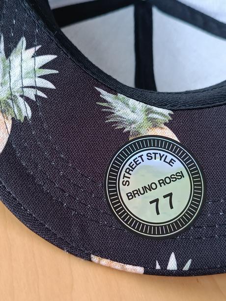 Černá kšiltovka pineapple, 