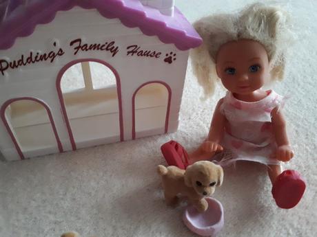 Pejskové, štěňátka s boudou a panenkou, 