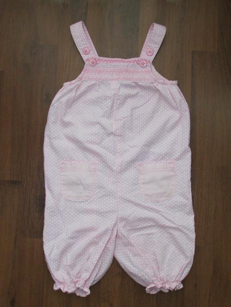 Puntíkaté kraťásky next, next,104