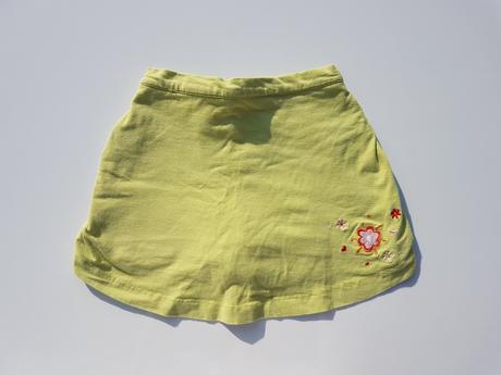E18 dívčí kraťasy se sukýnkou vel. 92, 92