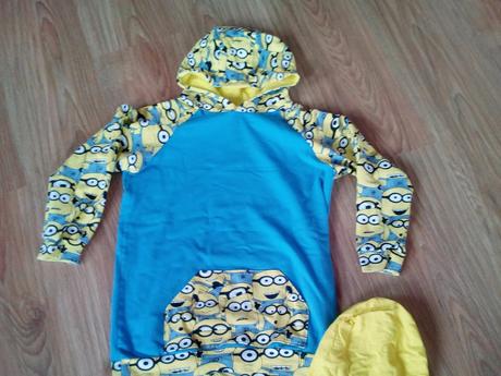 Tepláková souprava mimoni, 128