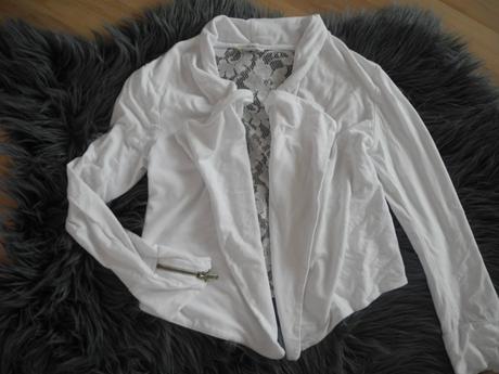 Bolerko, river island,140