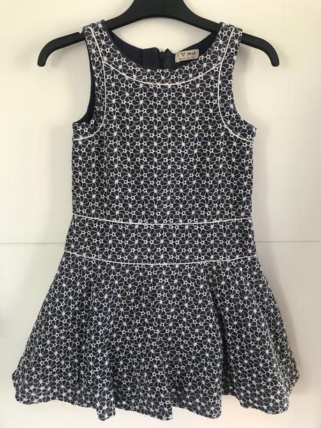 Šaty s vyšívanými kvítky, next,122