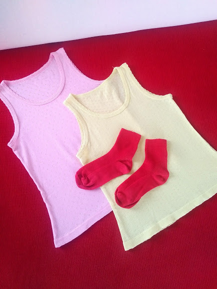 Nátělník 2x a ponožky 4-5 let, 86–98