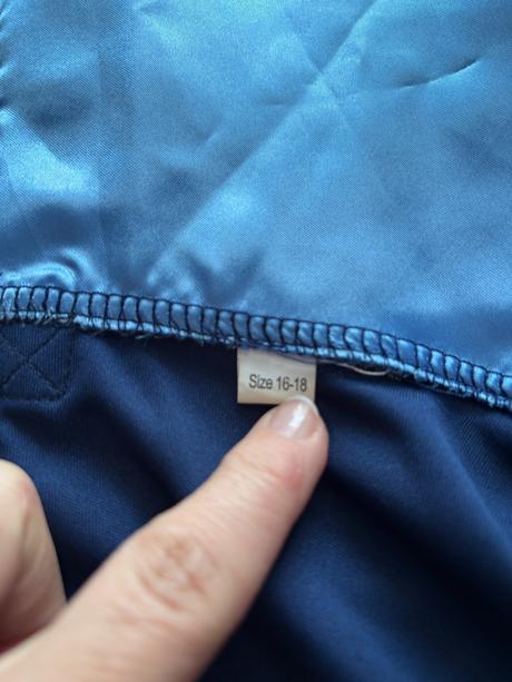 An21/ kostým sněhurka - v.16/18 let,