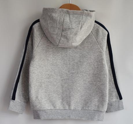 Mikina vel. 4 - 5 let, 110