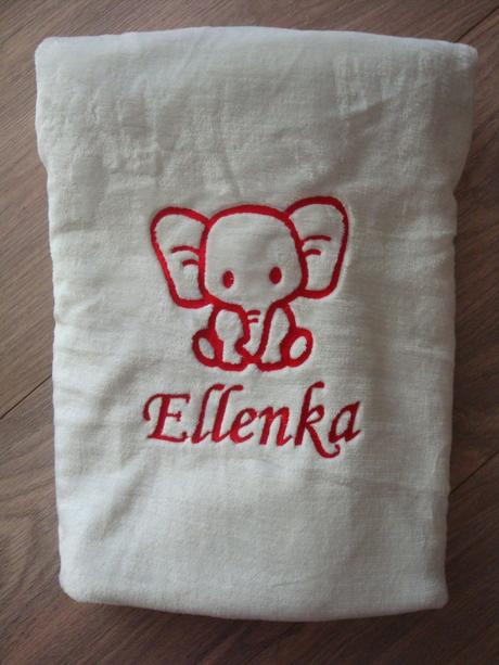Deka s výšivkou jména na přání - více barev, 