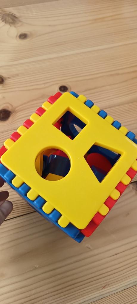 Vhazovací motorická kostka,