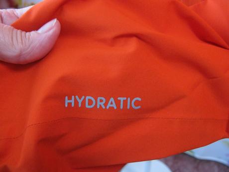 Dámská každodenní nepromokavá větrovka s kapucí, l