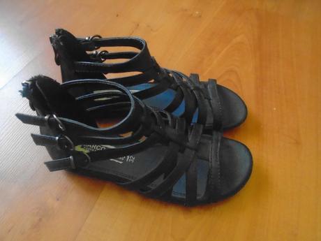 Černé sandálky-gladiátorky vel. 32, marco tozzi,32