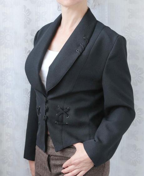 Modročerné krátké sako piatta vel.40, l