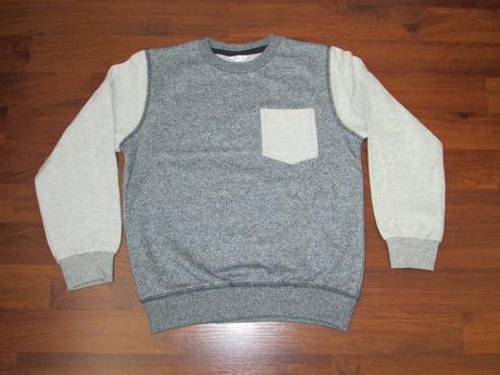 Mikina s kapsičkou, 122