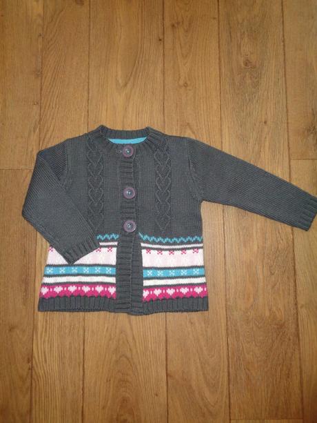 Hezký svetr/svetřík, baby club,86
