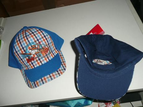 Čepice kšiltovka planes letadlo vel 52 a 54, disney,104
