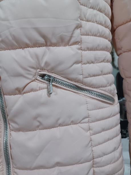 Světle růžová zimní bunda s plyšem uvnitř, tally weijl,158