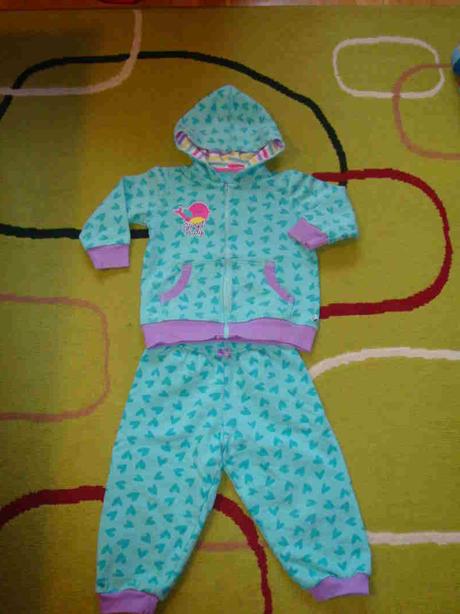 Tepláčková souprava, 86