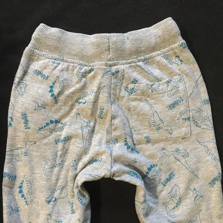 Vel. 92 šedé tepláky s dinosaury, 92