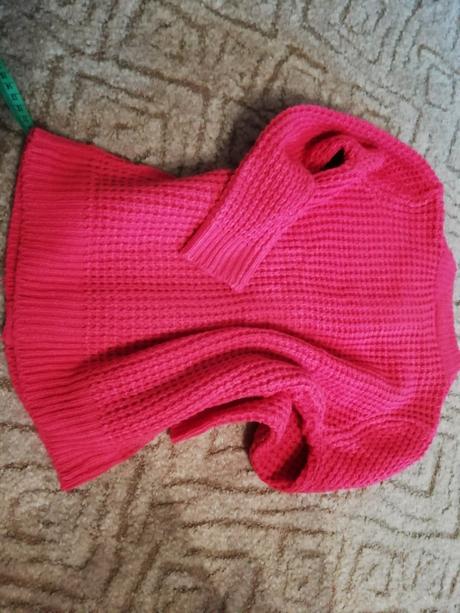 Teplý svetr na knoflíky 104-110-nový, 104