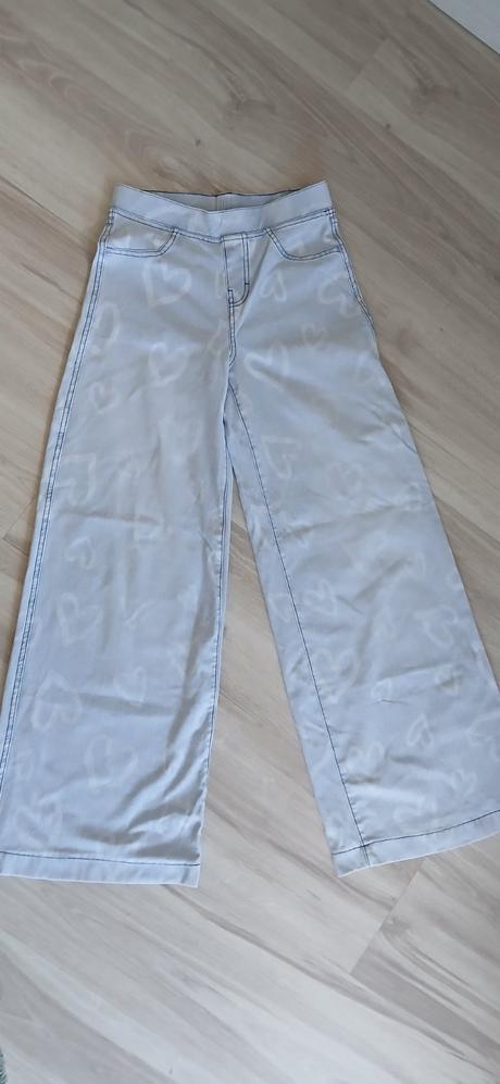 Tenké rifle (na 11-12 let) se srdíčky, h&m,152