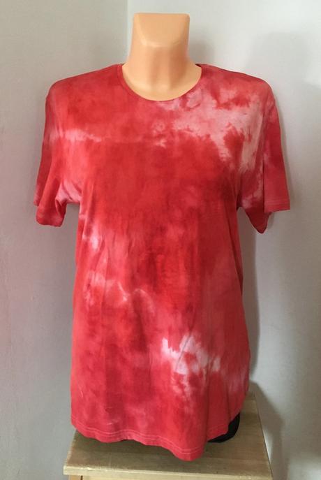 Vel. 38 červené batikované triko, 38
