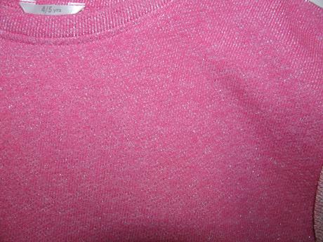 Bavlněné sytě růžové šaty s třpytkou, 110