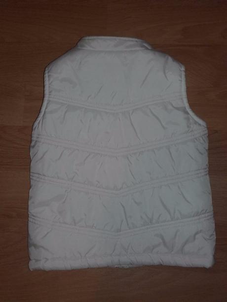 Biela prešívaná vestička, cherokee,122