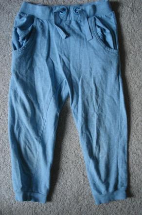 Tepláky na lítačku, 122