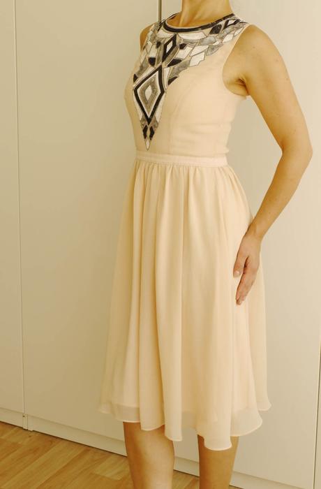 Saty telove barvy vel. 34 spotlight, 34