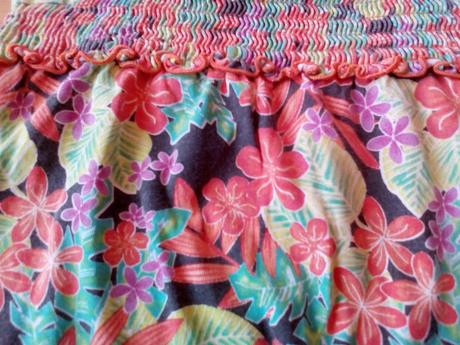 Letní tričkové tílko s kytičkami., baby club,80