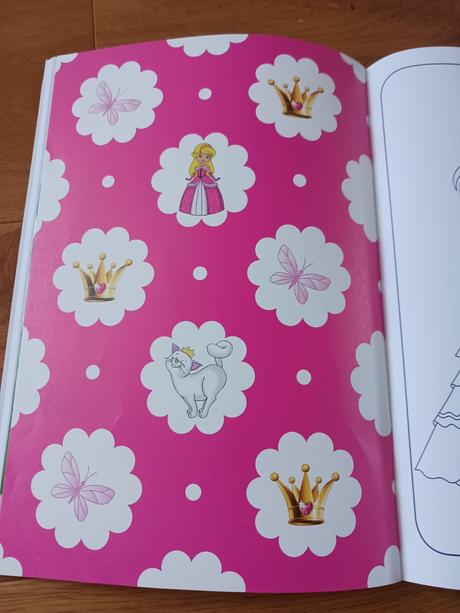 Samolepky+omalovánka,