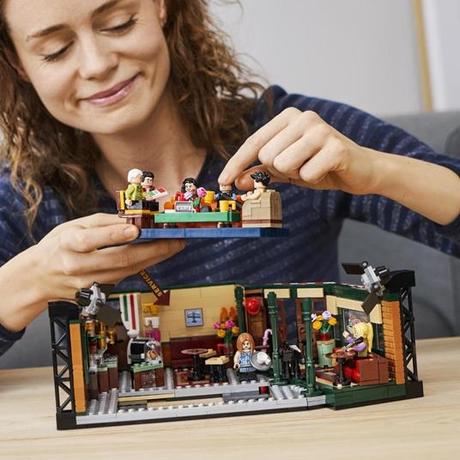 Lego ideas 21319 central perk, 