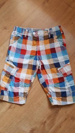 Bezva veselé kárované kraťasy, h&m,134