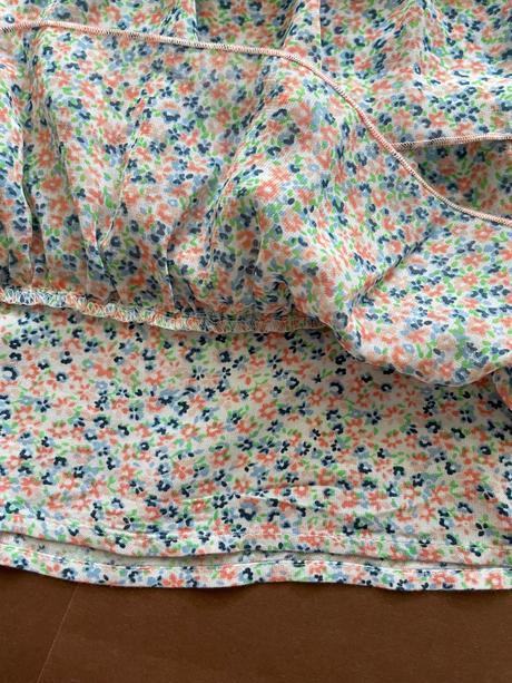 Top s volánky - v.152 květinový, h&m,152