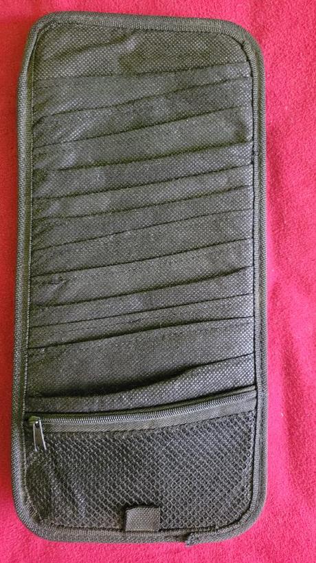 Držáky na cd na clonu do auta, 