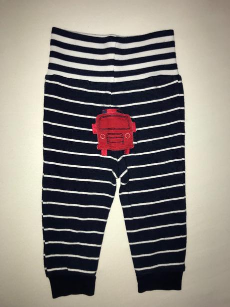 Kojenecké tepláky, 74