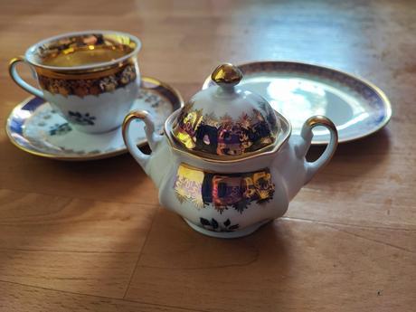 Porcelánový čajový set, 