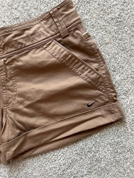 Hnědé dámské kraťásky zn.nike, nike,40