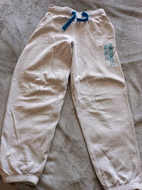 Tepláky, chapter young,134