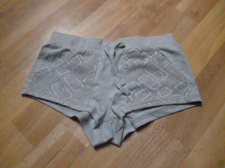 Kratasy s krajkou 7-8, 128