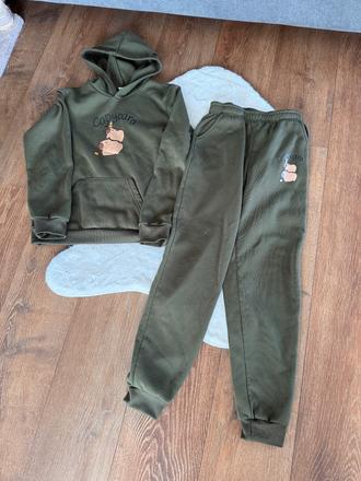 Tepláková souprava, 152